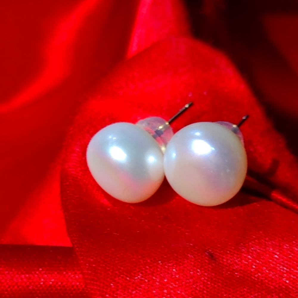10K Cultured Freshwater Pearl Earrings 2.81gms. 10mm Yellow Gold NWT - Picture 3 of 7